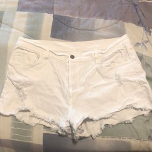 Chubbies Women White Denim Distressed Shorts